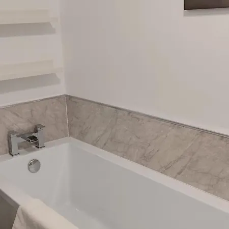 펜션 West Cliff Townhouse With Parking *