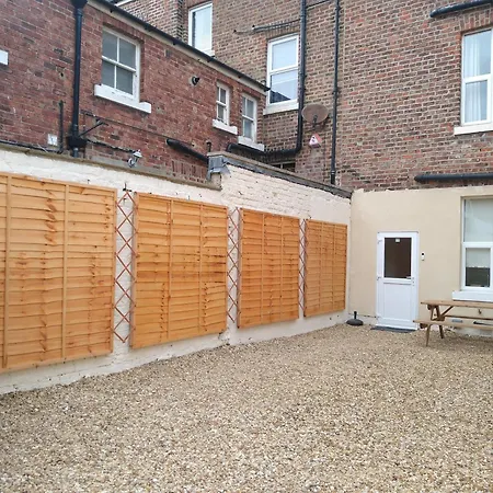 펜션 West Cliff Townhouse With Parking *