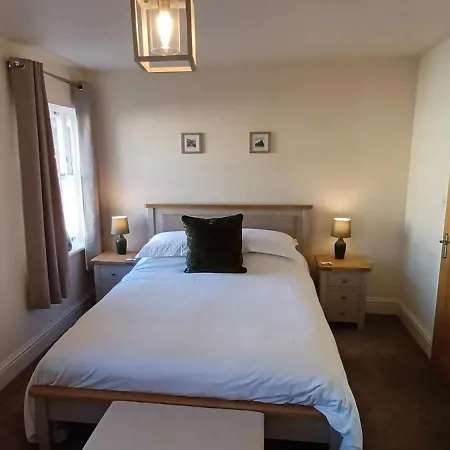 Feriehus West Cliff Townhouse With Parking *