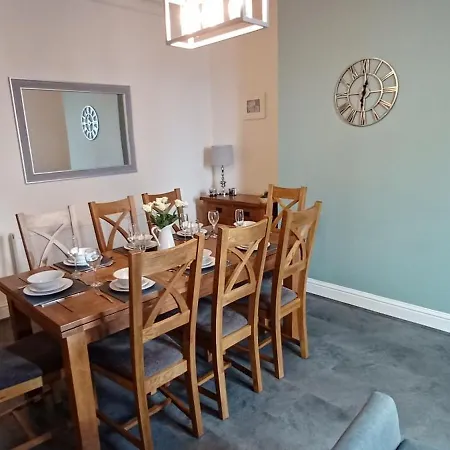 Feriehus West Cliff Townhouse With Parking Whitby