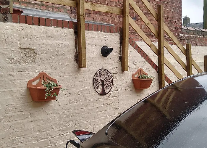 Semesterbostad West Cliff Townhouse With Parking Whitby